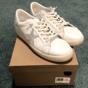Vintage Havana Sz 9 Betsey white diamonds sneaker VGUC